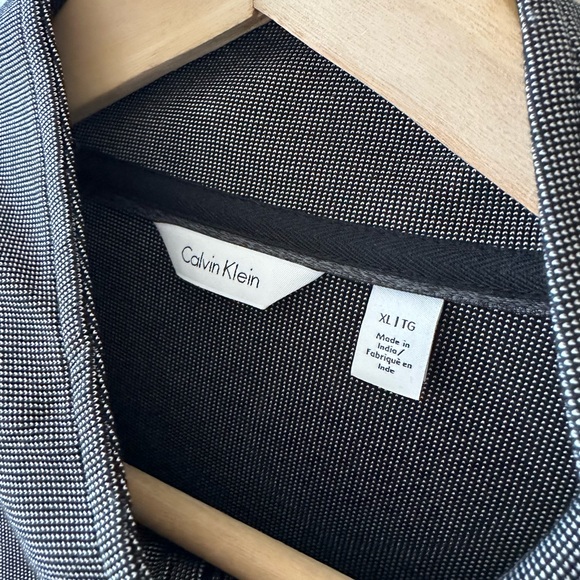 MENS Calvin Klein 1/4 Zip Pullover - Picture 2 of 4